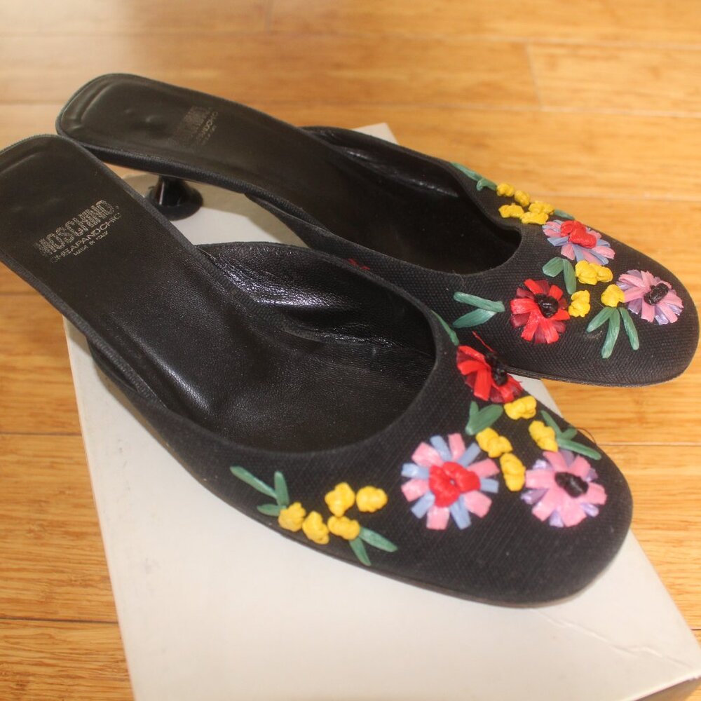 True Vintage 1990s Moschino Black Canvas Mule Heels Floral Detail Size 40.5 - Picture 2 of 7